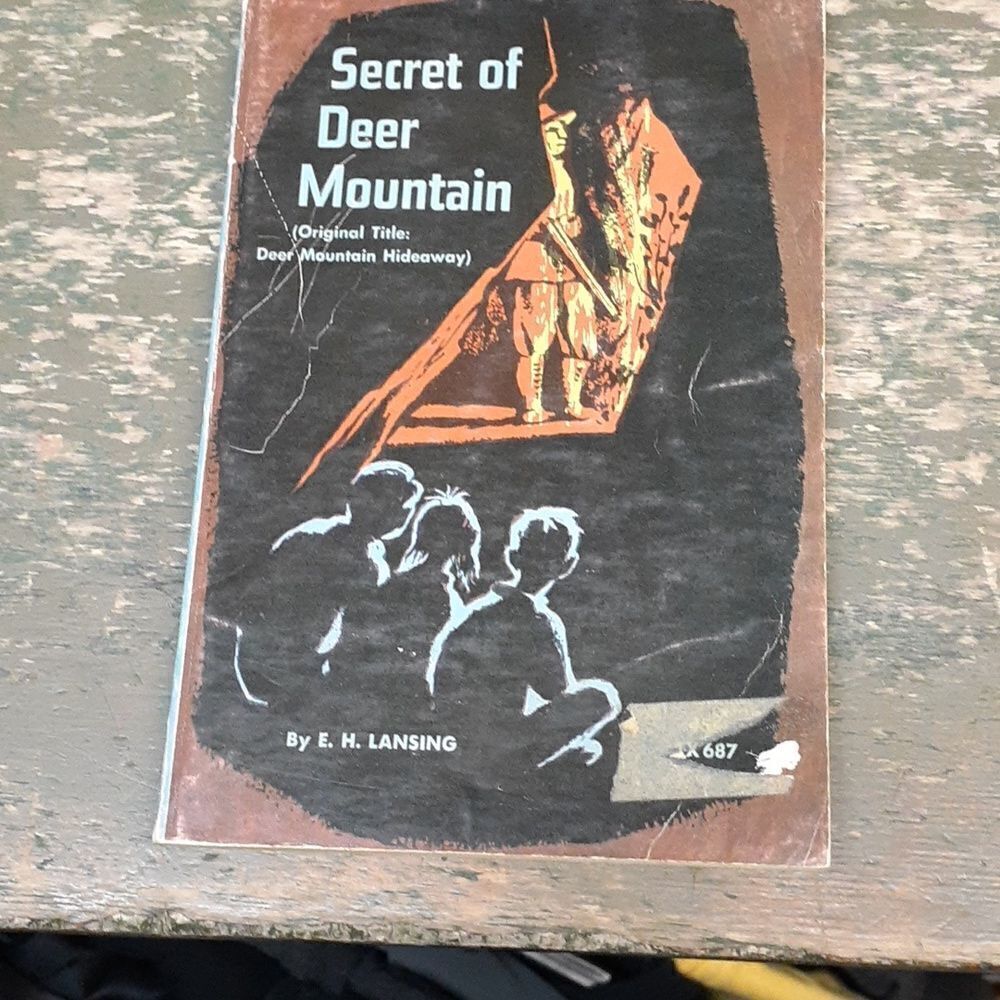 books‎ - Picture 5 of 5